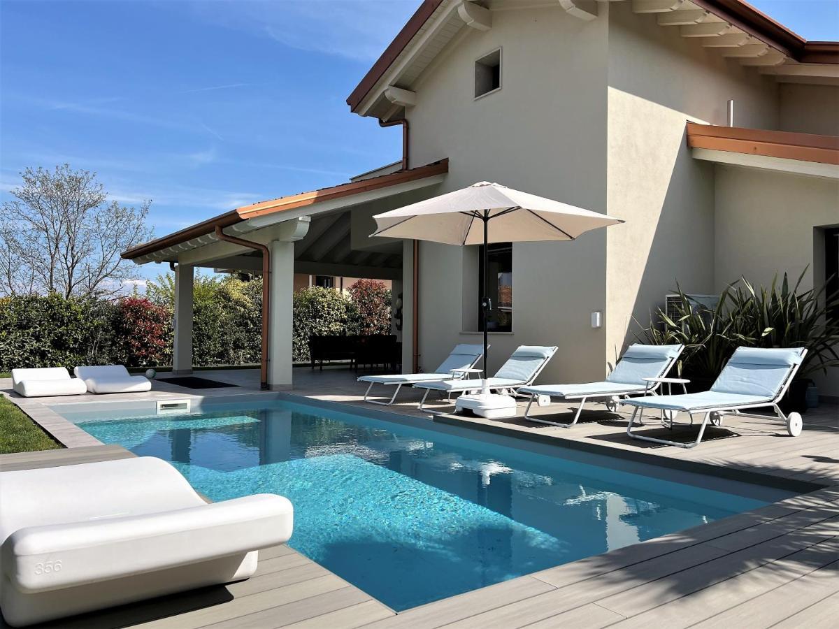 Ferienhaus Casa Sulle Colline Di Barcuzzi Pool, Garden And Barbecue Luaran gambar